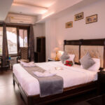 hotel-grand-paragon-solan-himachal-pradesh-executive-suite-room